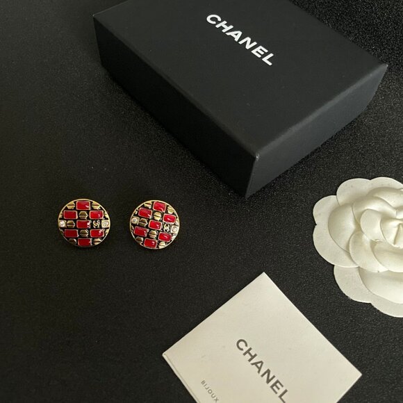 Chanel earring - Picture 3 of 3